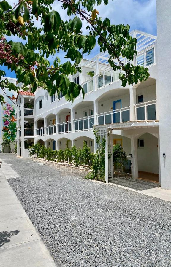Maho Beach House - Spacious 1 Bedroom Suite Экстерьер фото